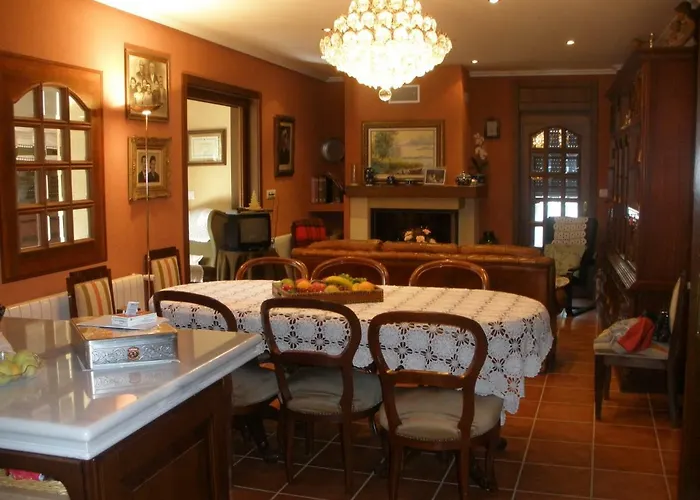 Casa Alpargateiro منزل ريفي Os Peares